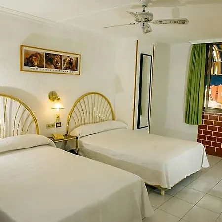 فندق Atlantico Centro 2*